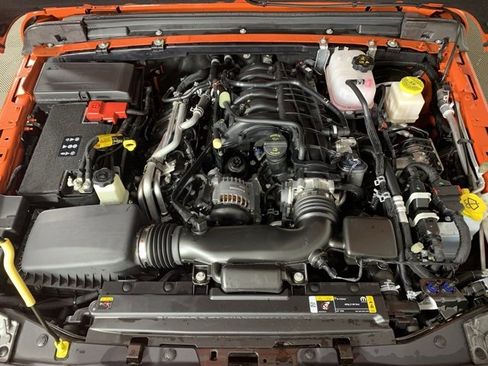 Used 2023 Jeep Gladiator Sport w/ Trailer Tow Package image 29