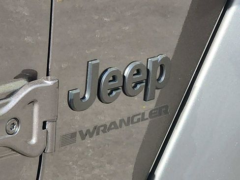 Used 2026 Jeep Wrangler Sport image 11