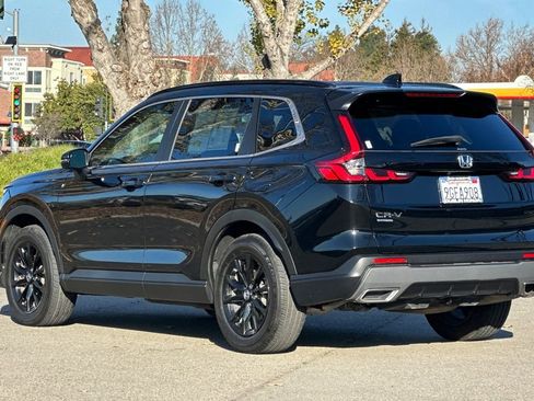 Used 2023 Honda CR-V Sport image 6