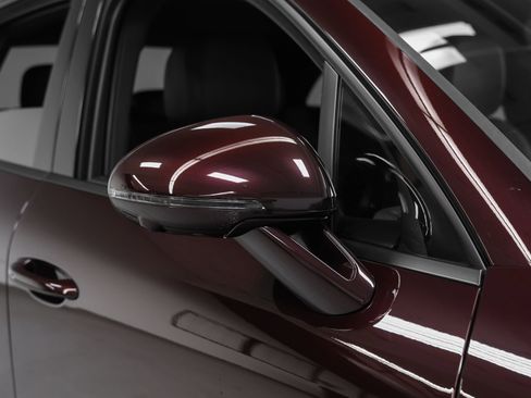 Certified 2024 Porsche Macan AWD/4WD image 14