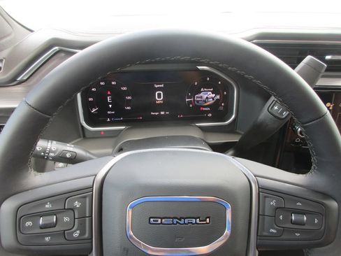 New 2026 GMC Sierra 3500 Denali Ultimate AWD/4WD image 19