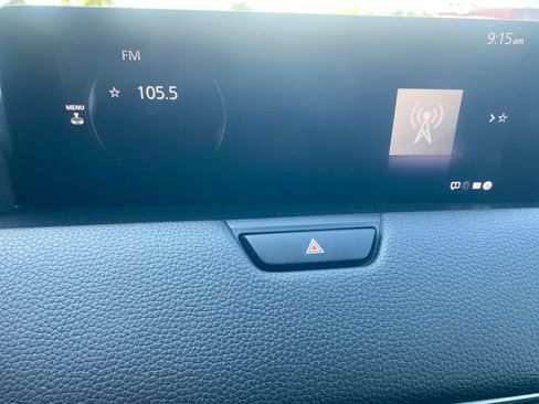 Certified 2025 MAZDA CX-70 3.3 Turbo w/ Preferred Package AWD/4WD image 10
