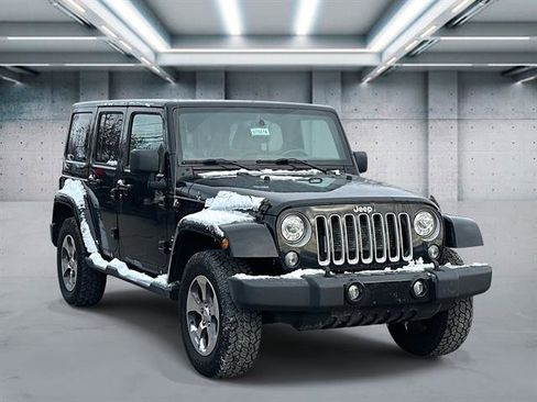 Used 2018 Jeep Wrangler Unlimited Sahara w/ Dual Top Group image 2