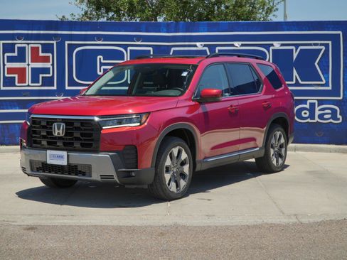 New 2026 Honda Pilot Touring image 1