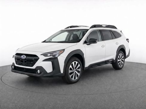 Used 2024 Subaru Outback Premium AWD/4WD image 9