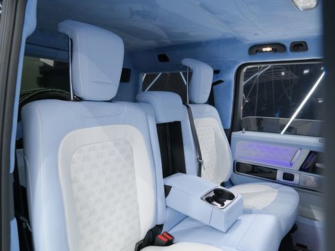 Used 2026 Mercedes-Benz G 63 AMG 4MATIC image 38