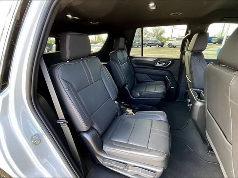 Used 2024 Chevrolet Tahoe RST w/ Luxury Package AWD/4WD image 25