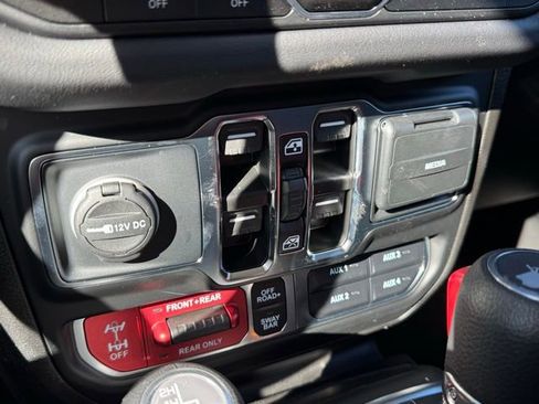 New 2025 Jeep Wrangler Unlimited Rubicon image 4