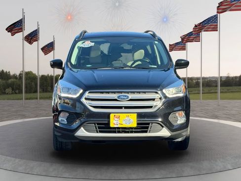 Used 2018 Ford Escape SEL image 2