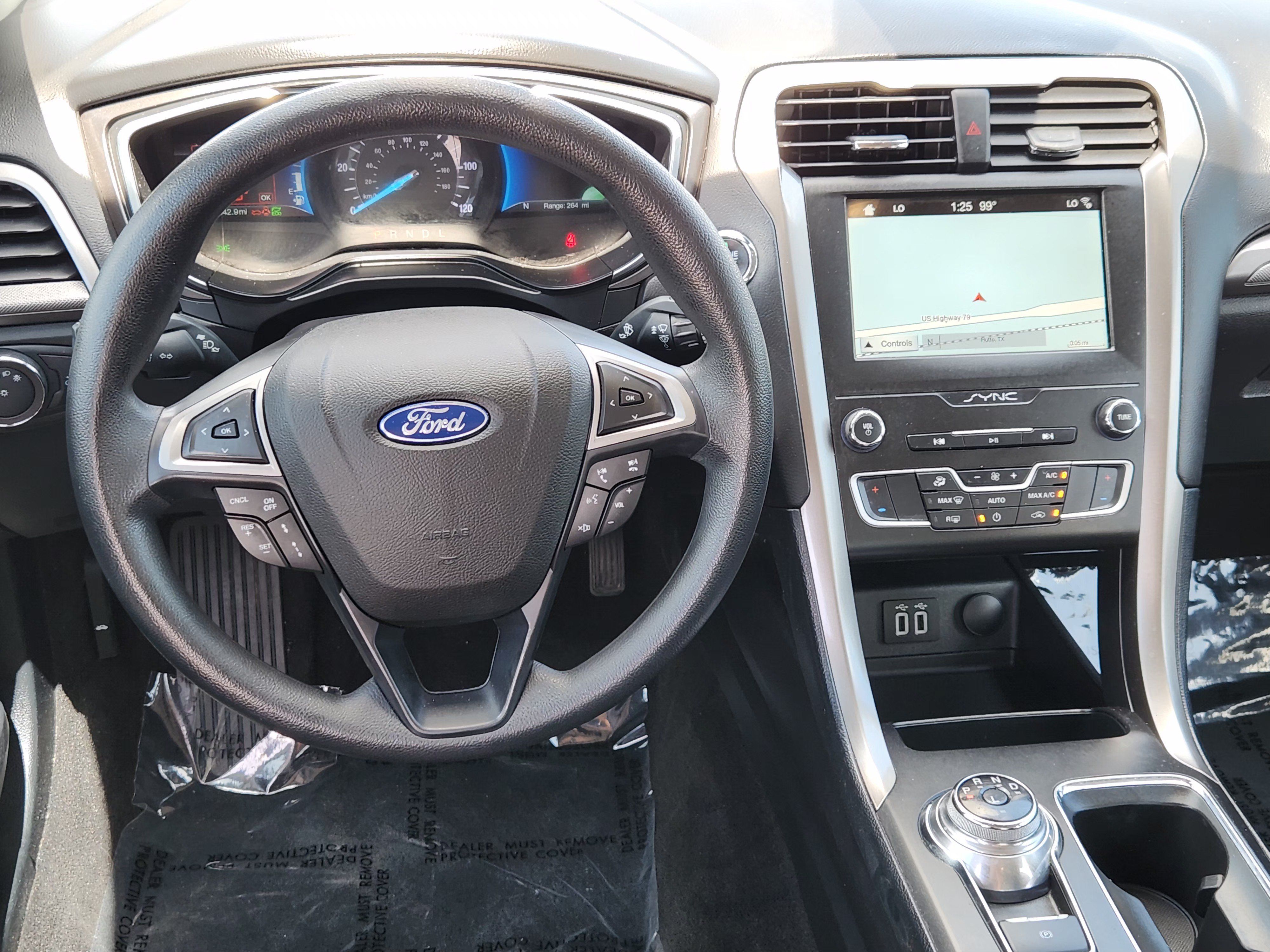 Used 2019 Ford Fusion SE FWD image 27