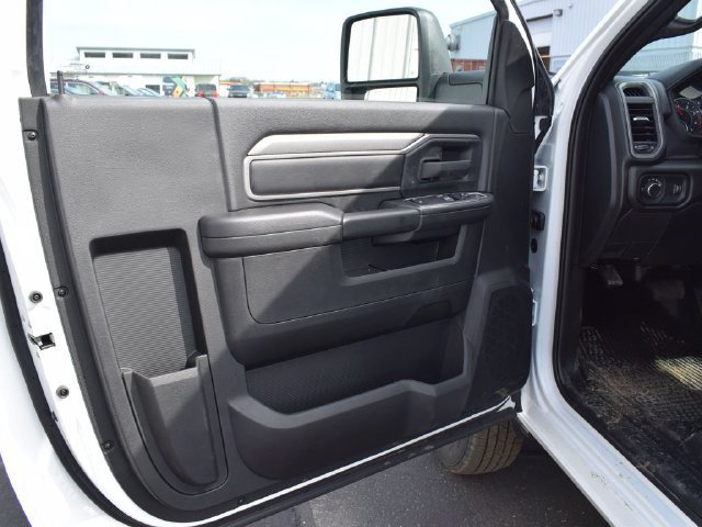 Used 2024 RAM 3500 Tradesman AWD/4WD image 11