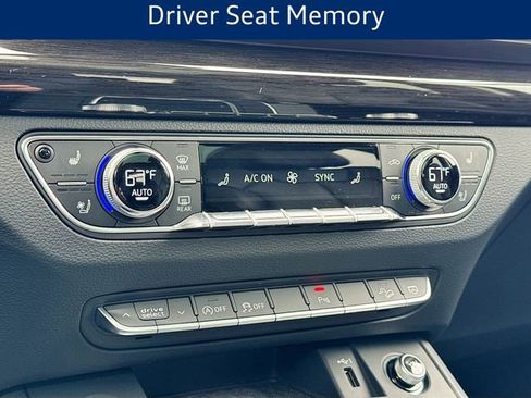 Used 2018 Audi Q5 Prestige w/ Prestige Package image 18