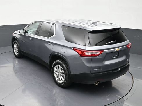 Used 2021 Chevrolet Traverse LS FWD image 14