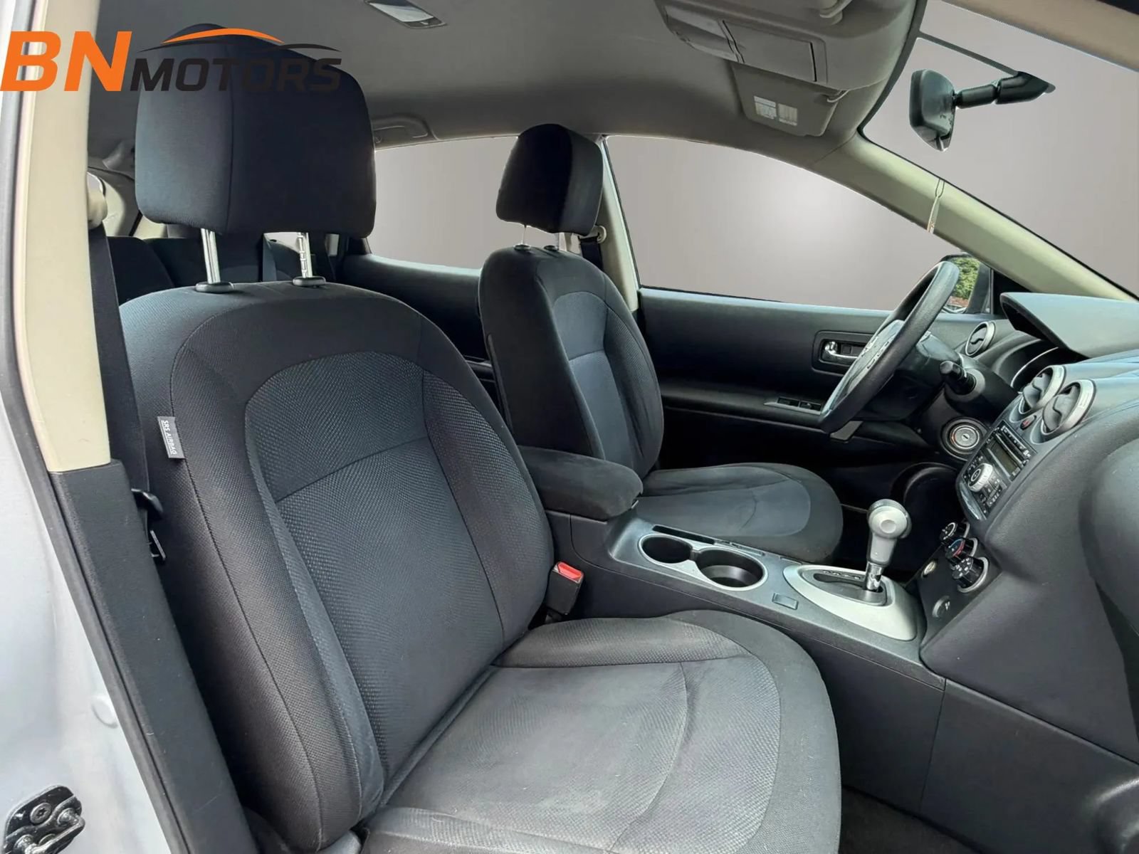 Used 2013 Nissan Rogue S FWD image 16