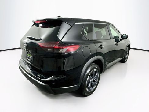 Used 2026 Nissan Rogue SV FWD image 9
