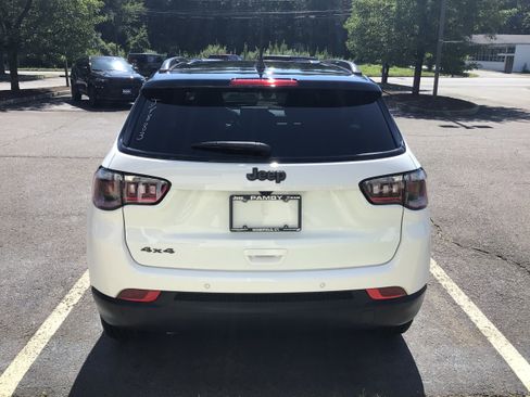 New 2025 Jeep Compass Limited w/ Sun and Sound Group image 6