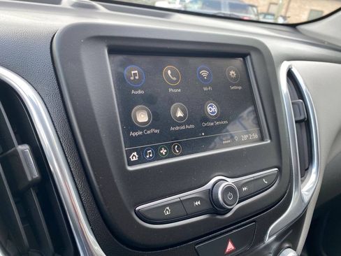 Used 2019 Chevrolet Equinox LS w/ LS Convenience Package AWD/4WD image 15