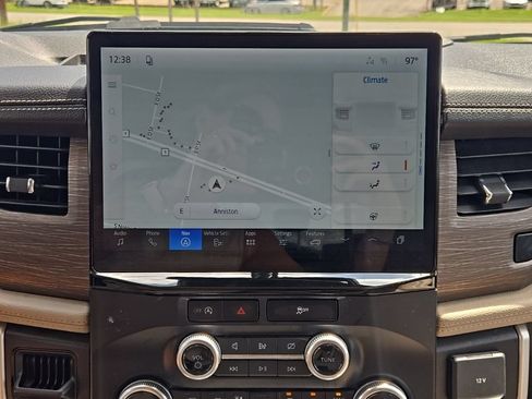 Used 2024 Ford Expedition Limited AWD/4WD image 6