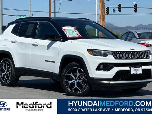 Used 2025 Jeep Compass Limited AWD/4WD image 1