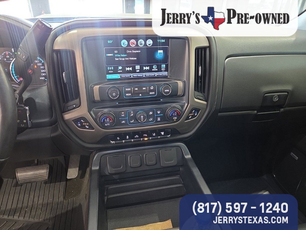Used 2018 GMC Sierra 2500 Denali w/ Duramax Plus Package AWD/4WD image 10
