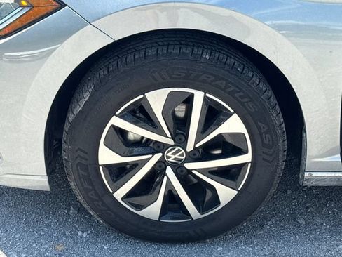 Used 2025 Volkswagen Jetta S FWD image 21