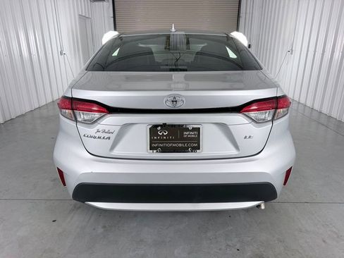 Used 2022 Toyota Corolla LE FWD image 6