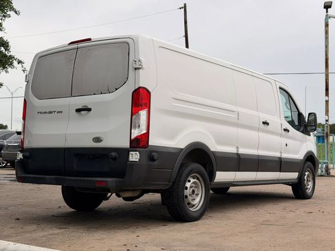 Used 2015 Ford Transit 250 148 Low Roof RWD image 3
