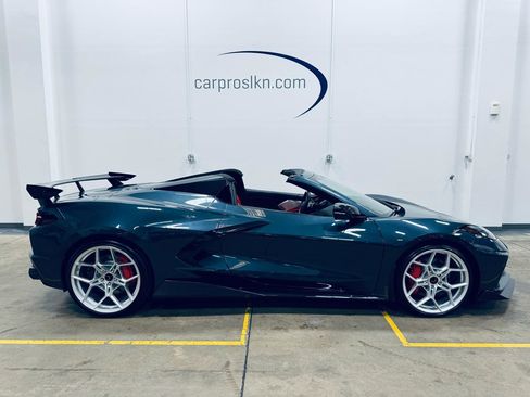 Used 2021 Chevrolet Corvette Stingray Premium Conv w/ Z51 Performance Package image 8