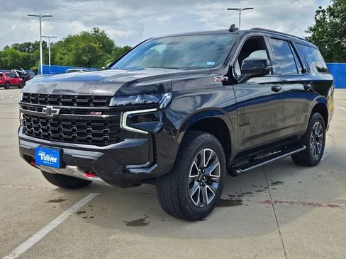 Used 2024 Chevrolet Tahoe Z71 w/ Luxury Package AWD/4WD image 2
