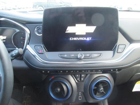 Certified 2024 Chevrolet Blazer RS w/ Driver Confidence II Package image 11