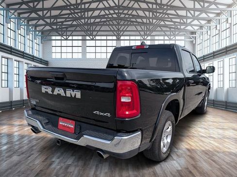 Used 2025 RAM 1500 Big Horn AWD/4WD image 4