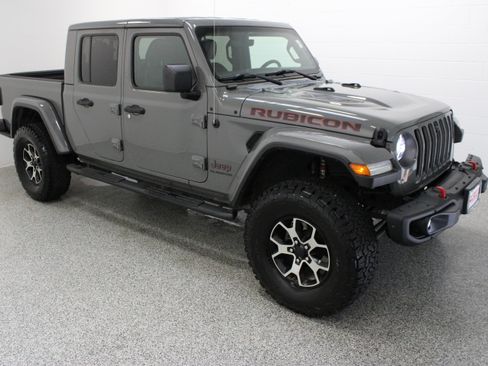 Used 2021 Jeep Gladiator Rubicon AWD/4WD image 4