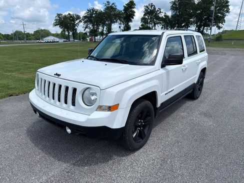 Used 2015 Jeep Patriot Sport w/ Power Value Group FWD image 15
