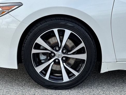 Used 2018 Nissan Maxima Platinum image 23
