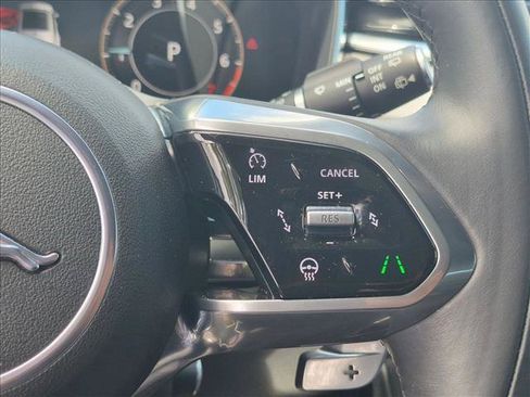 Used 2024 Jaguar F-PACE R-Dynamic S AWD/4WD image 11