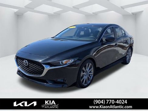Used 2020 MAZDA MAZDA3 Sedan w/ Select Package image 7