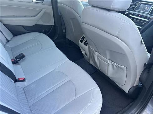 Used 2019 Hyundai Sonata SEL FWD image 17