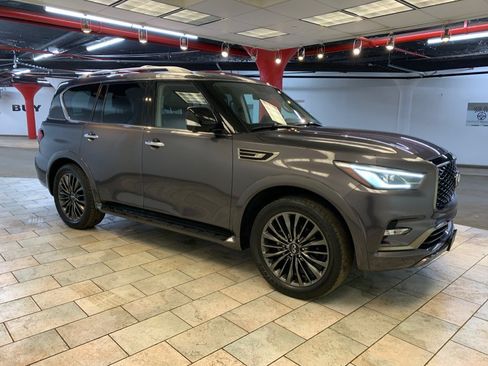 Used 2023 INFINITI QX80 Premium Select w/ Cargo Package AWD/4WD image 10