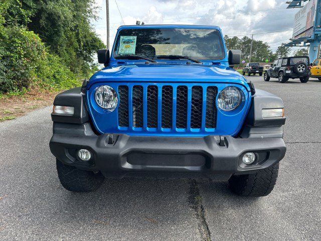 Used 2020 Jeep Gladiator Sport w/ Quick Order Package 23S AWD/4WD image 9
