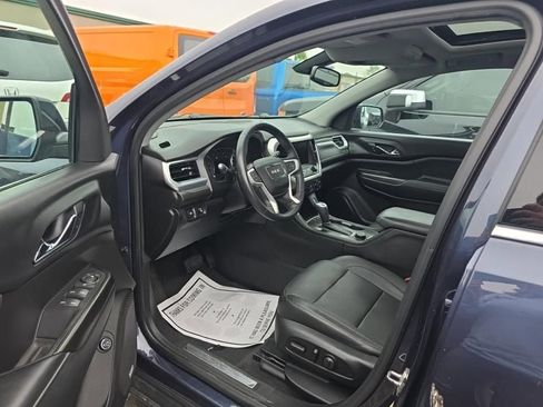 Used 2018 GMC Acadia SLT AWD/4WD image 2