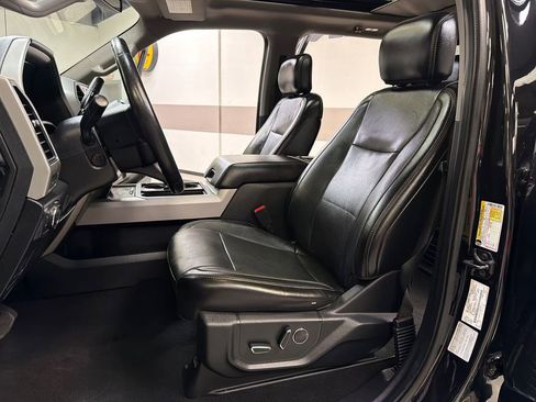 Used 2019 Ford F250 Lariat w/ Lariat Ultimate Package AWD/4WD image 26