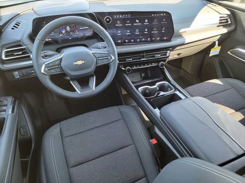 New 2026 Chevrolet Traverse LT w/ Sun and Wheel Package image 32