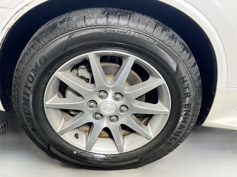 Used 2016 Buick Enclave Leather image 11