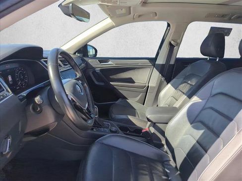 Used 2019 Volkswagen Tiguan SEL Premium w/ 3rd Row Seat Package AWD/4WD image 16