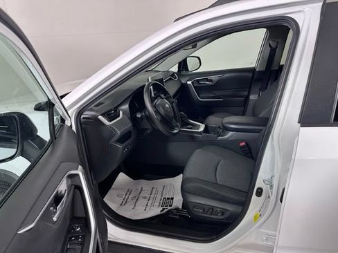 Used 2023 Toyota RAV4 AWD Hybrid image 19