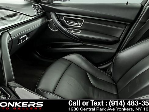 Used 2017 BMW M3 RWD image 21
