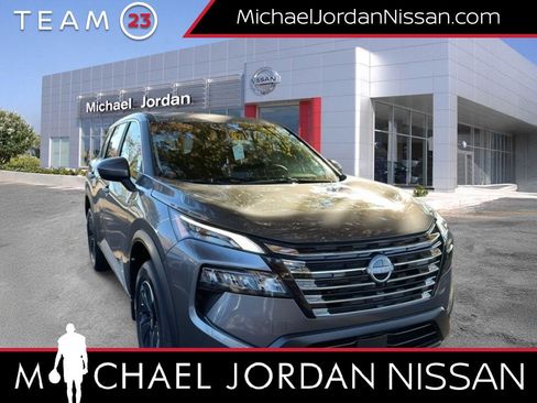 New 2026 Nissan Rogue SV image 1