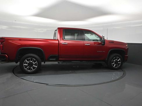Used 2023 Chevrolet Silverado 2500 High Country AWD/4WD image 9