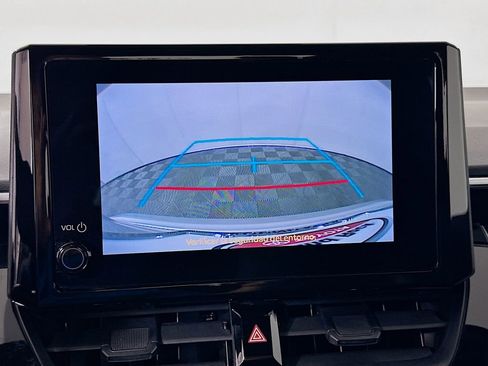 Used 2024 Toyota Corolla SE image 13