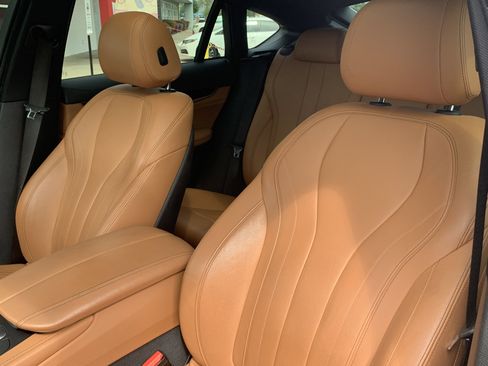 Used 2019 BMW X6 sDrive35i w/ M Sport Package image 15